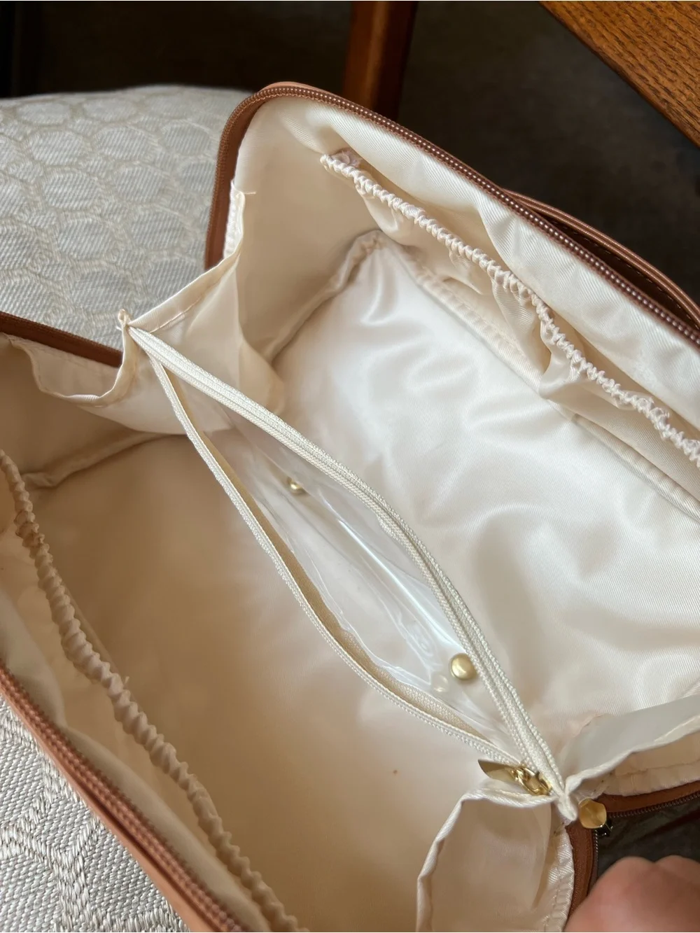 Makeup Bag for Women with Open Flat Layout,Zipped TPU Pocket